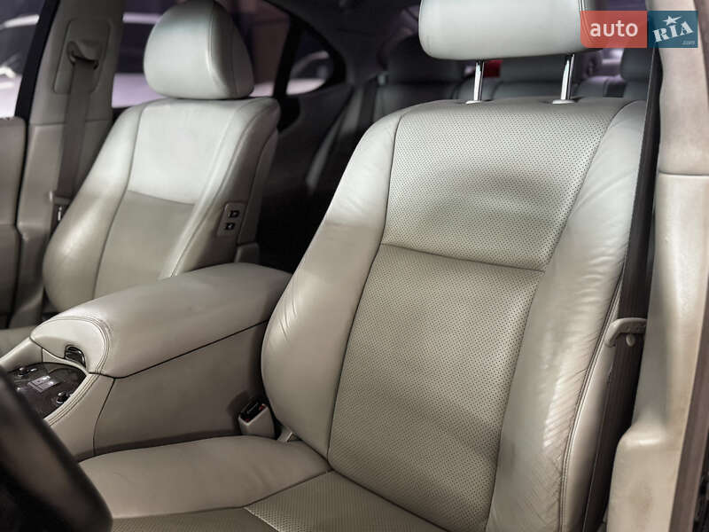 Седан Lexus LS 2006 в Николаеве