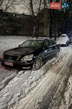 Седан Lexus LS 2003 в Чернівцях