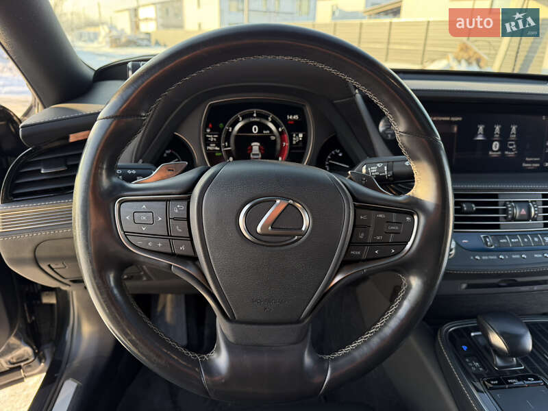 Седан Lexus LS 2018 в Киеве