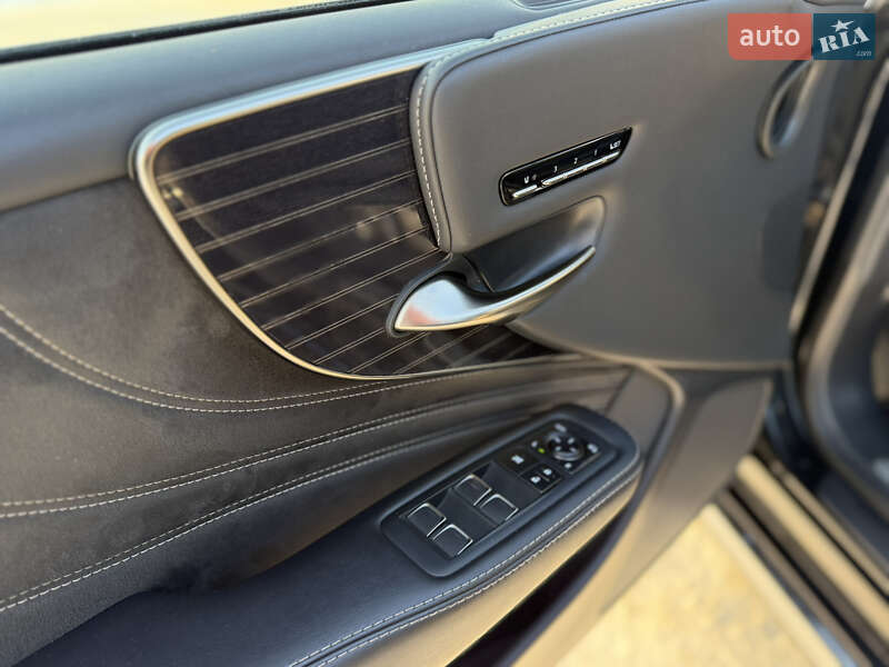 Седан Lexus LS 2018 в Киеве