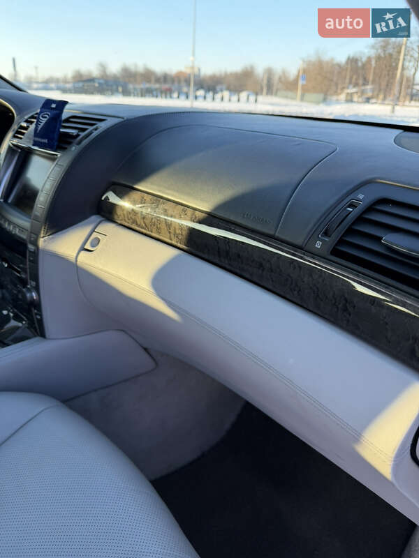Седан Lexus LS 2008 в Виннице