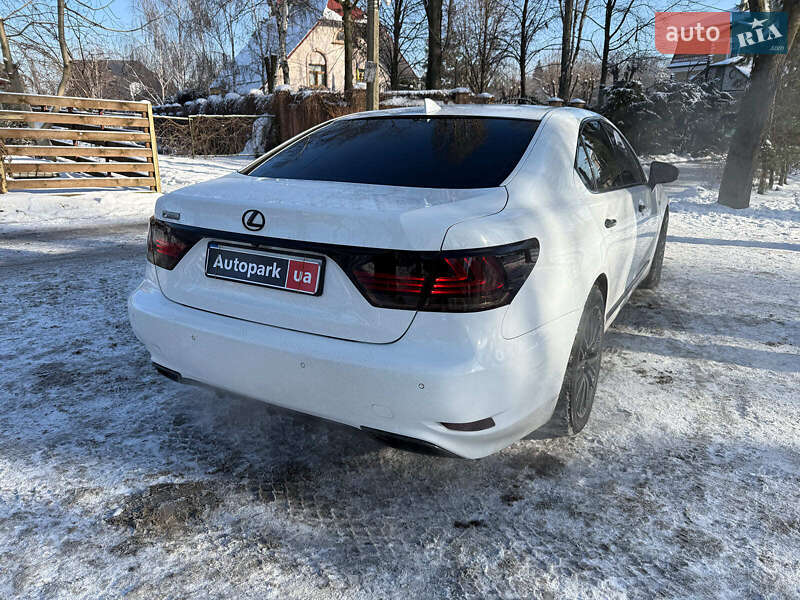 Седан Lexus LS 2014 в Киеве