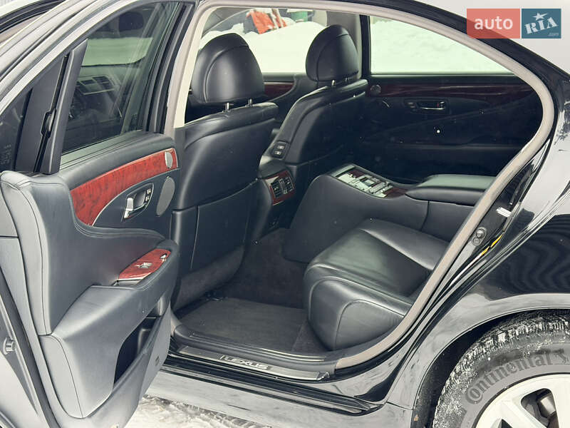 Седан Lexus LS 2007 в Вараше фото 29 Седан Lexus LS 2007 в Вараше