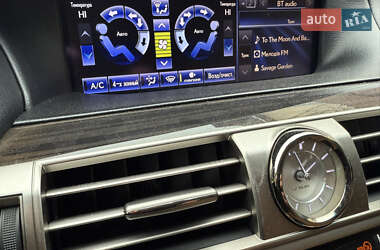 Седан Lexus LS 2012 в Умани