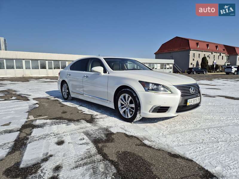 Седан Lexus LS 2013 в Киеве