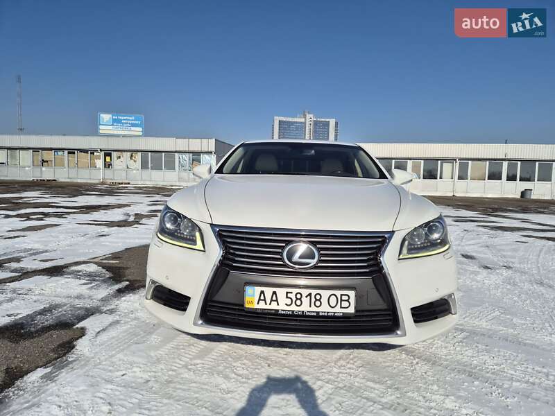 Седан Lexus LS 2013 в Киеве