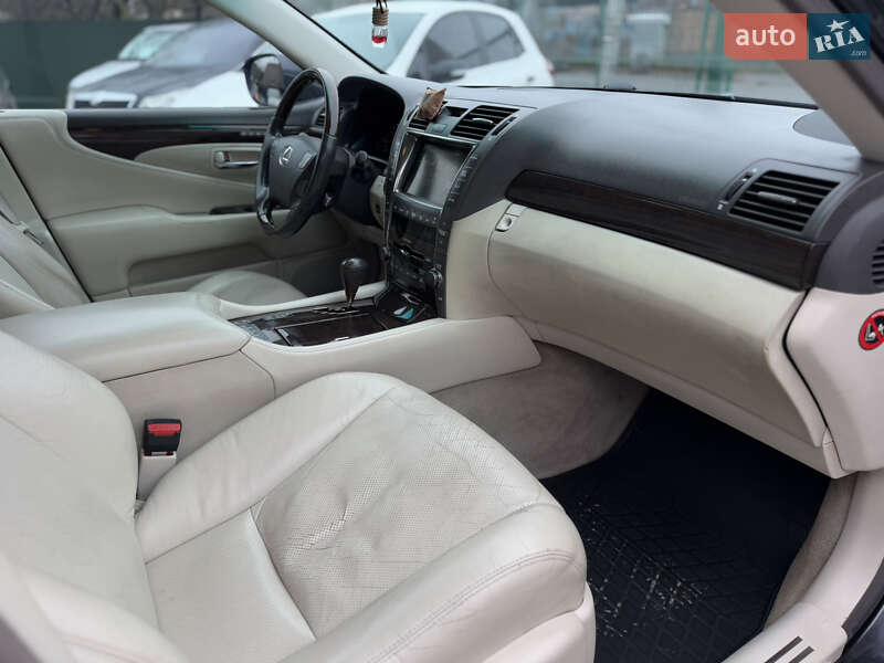 Седан Lexus LS 2007 в Бердичеве фото 36 Седан Lexus LS 2007 в Бердичеве