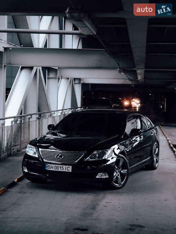 Седан Lexus LS 2007 в Киеве