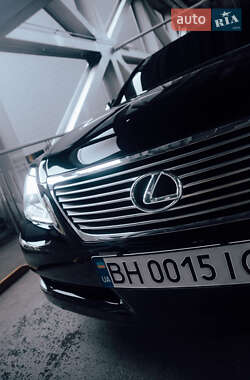 Седан Lexus LS 2007 в Киеве