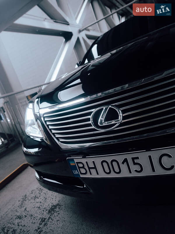 Седан Lexus LS 2007 в Киеве