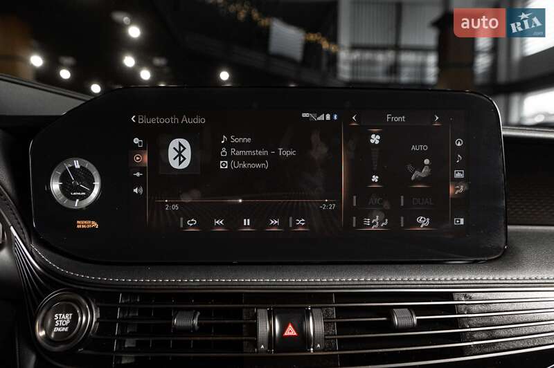 Седан Lexus LS 2021 в Одесі