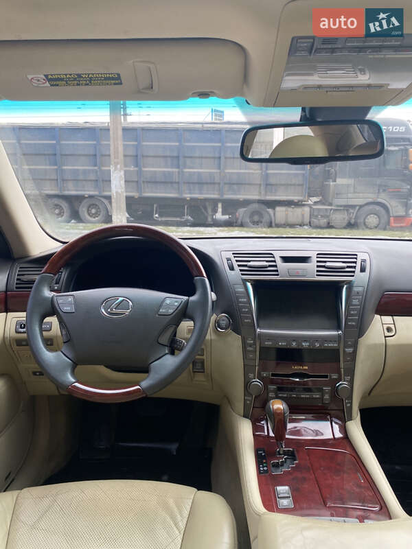 Седан Lexus LS 2006 в Белой Церкви