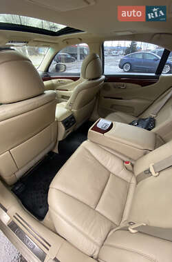 Седан Lexus LS 2006 в Белой Церкви
