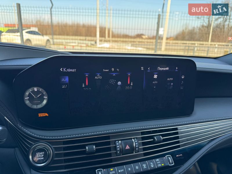 Седан Lexus LS 2022 в Ровно