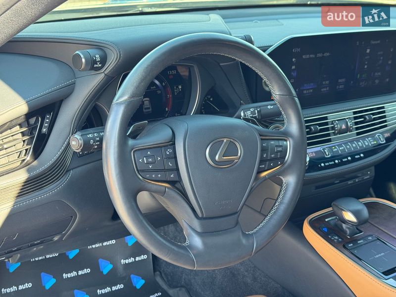 Седан Lexus LS 2022 в Ровно