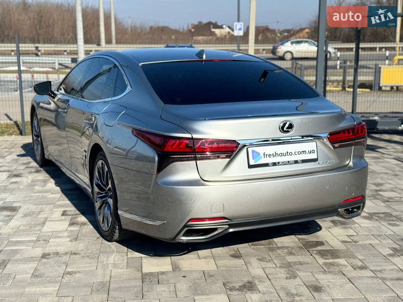 Седан Lexus LS 2022 в Ровно
