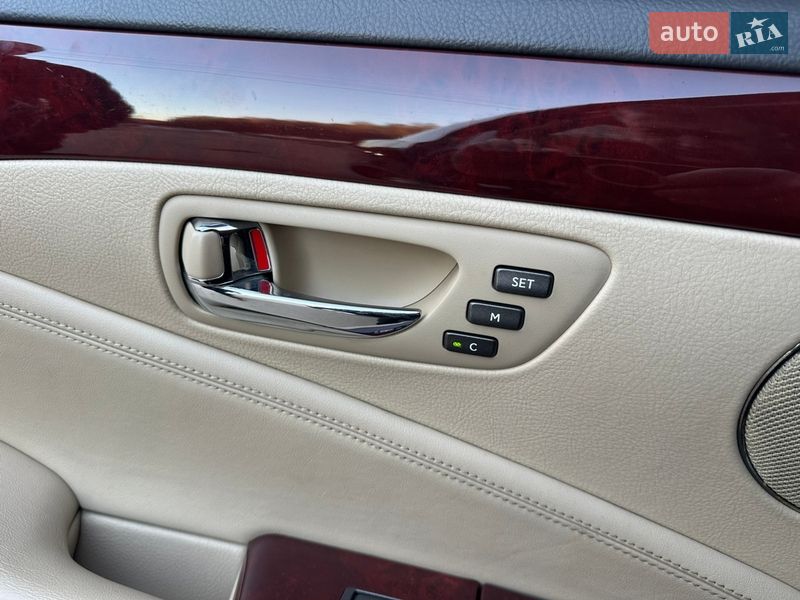 Седан Lexus LS 2008 в Тернополе