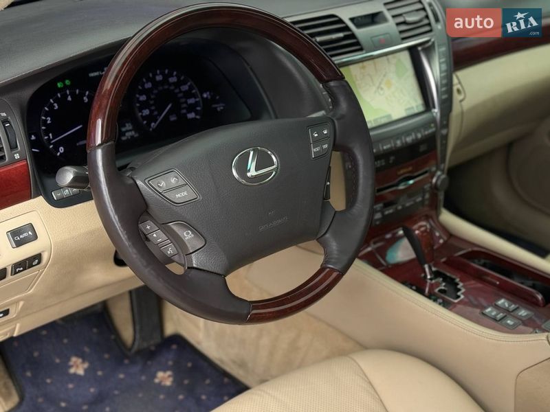 Седан Lexus LS 2008 в Запорожье