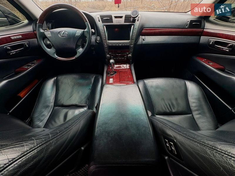 Седан Lexus LS 2008 в Києві