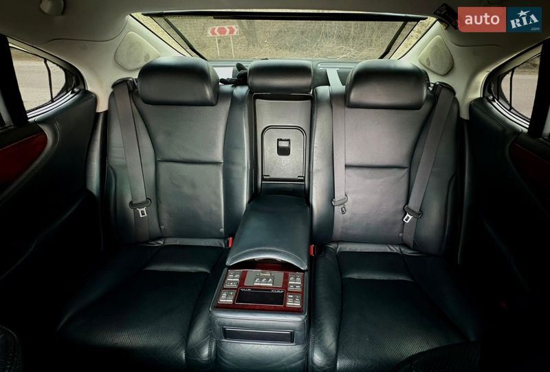 Седан Lexus LS 2008 в Києві