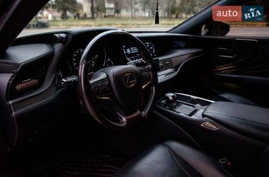 Седан Lexus LS 2018 в Ивано-Франковске