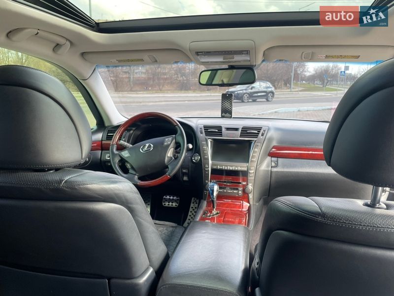 Седан Lexus LS 2007 в Києві