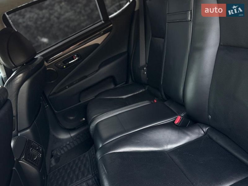 Седан Lexus LS 2013 в Ровно