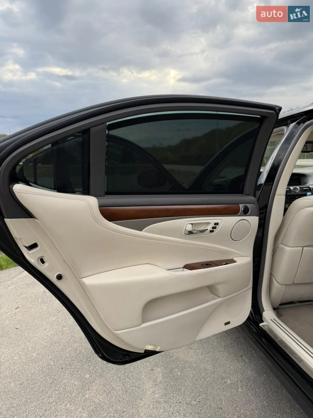 2013 Lexus LS - мініатюра 29