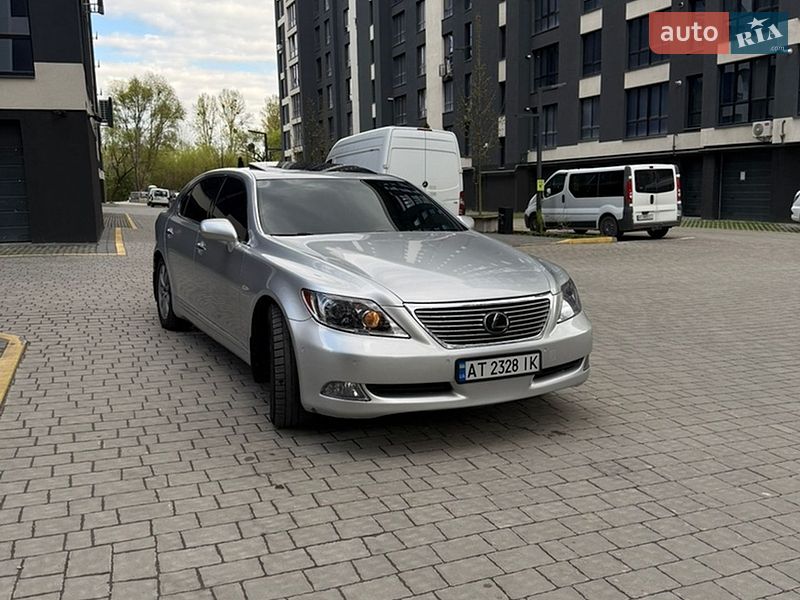 Седан Lexus LS 2007 в Ивано-Франковске