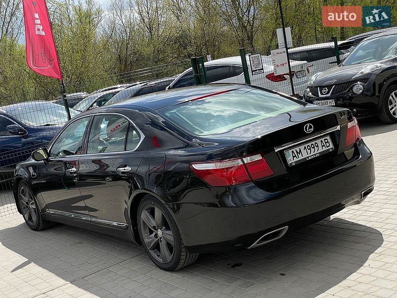 Седан Lexus LS 2007 в Бердичеві