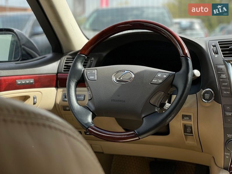 Седан Lexus LS 2007 в Бердичеві