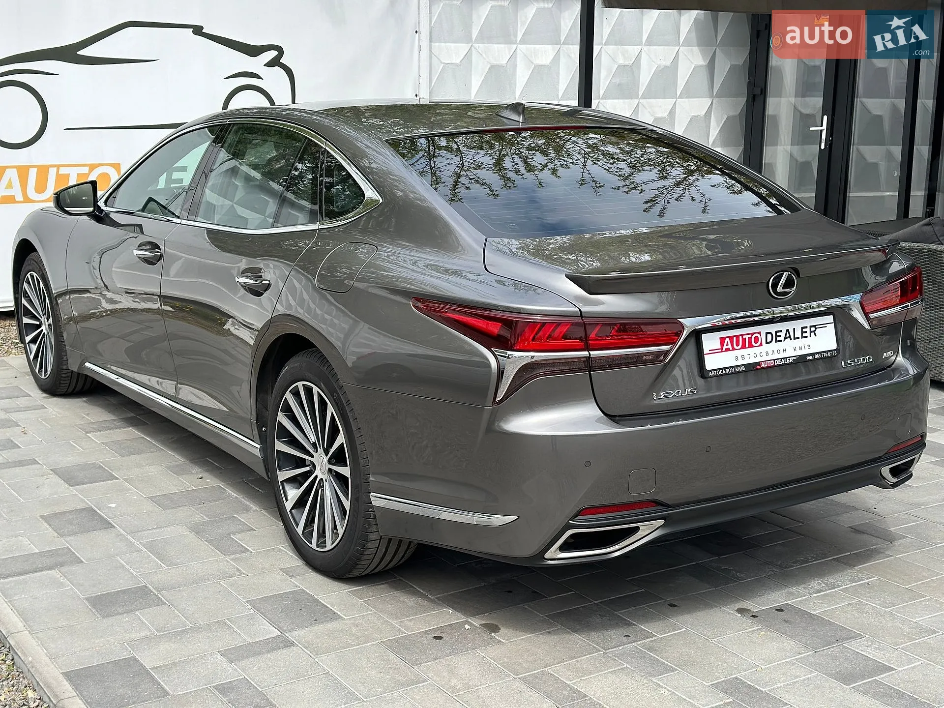 2018 Lexus LS - мініатюра 6