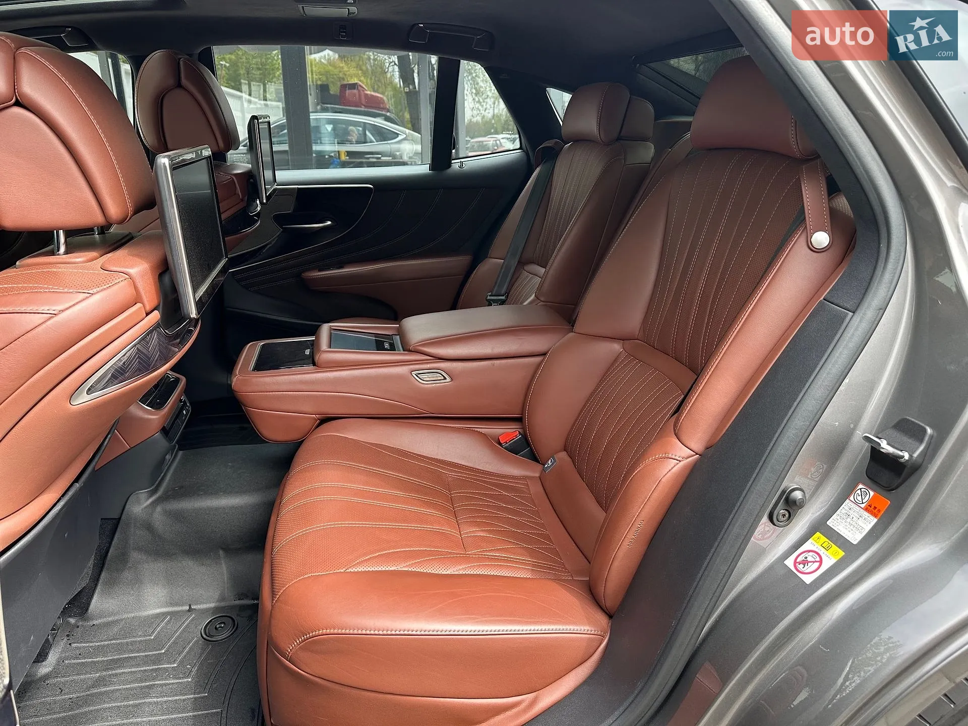 2018 Lexus LS - мініатюра 41