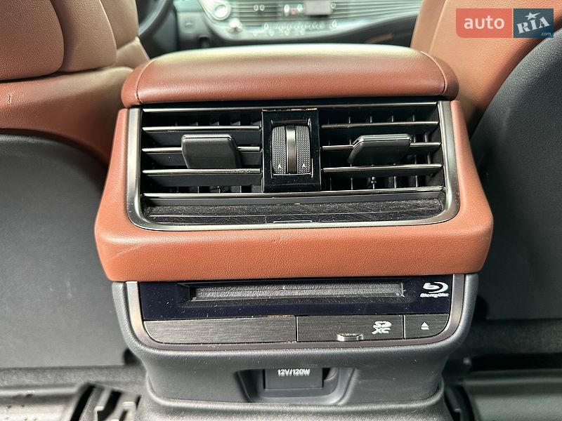 Седан Lexus LS 2018 в Киеве фото 45 Седан Lexus LS 2018 в Киеве