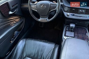 Седан Lexus LS 2018 в Киеве