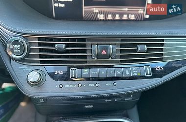 Седан Lexus LS 2018 в Киеве