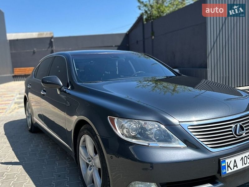 Седан Lexus LS 2007 в Врадіївці