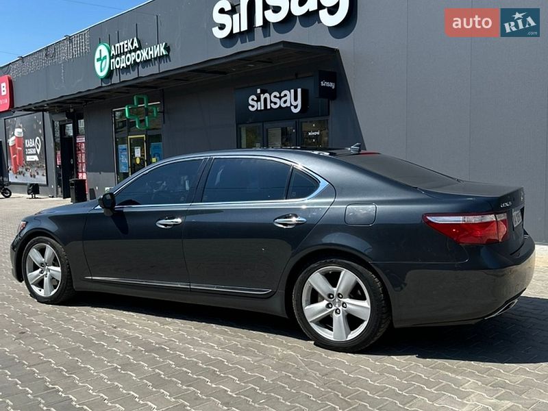 Седан Lexus LS 2007 в Врадіївці