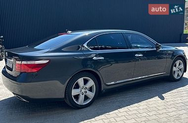 Седан Lexus LS 2007 в Врадіївці