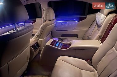 Седан Lexus LS 2007 в Киеве