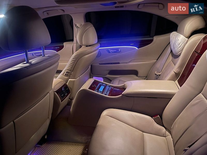 Седан Lexus LS 2007 в Киеве