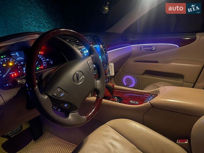 Седан Lexus LS 2007 в Киеве