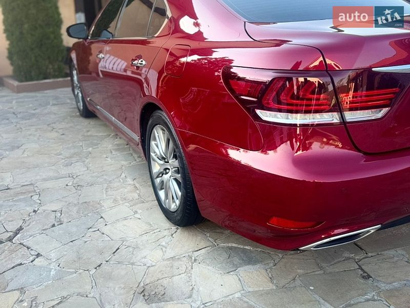 Седан Lexus LS 2013 в Полтаве