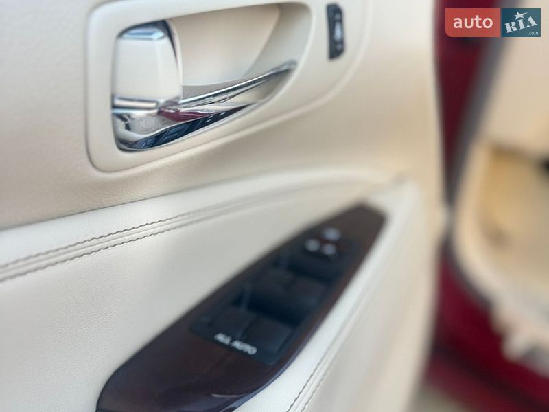 Седан Lexus LS 2013 в Полтаве