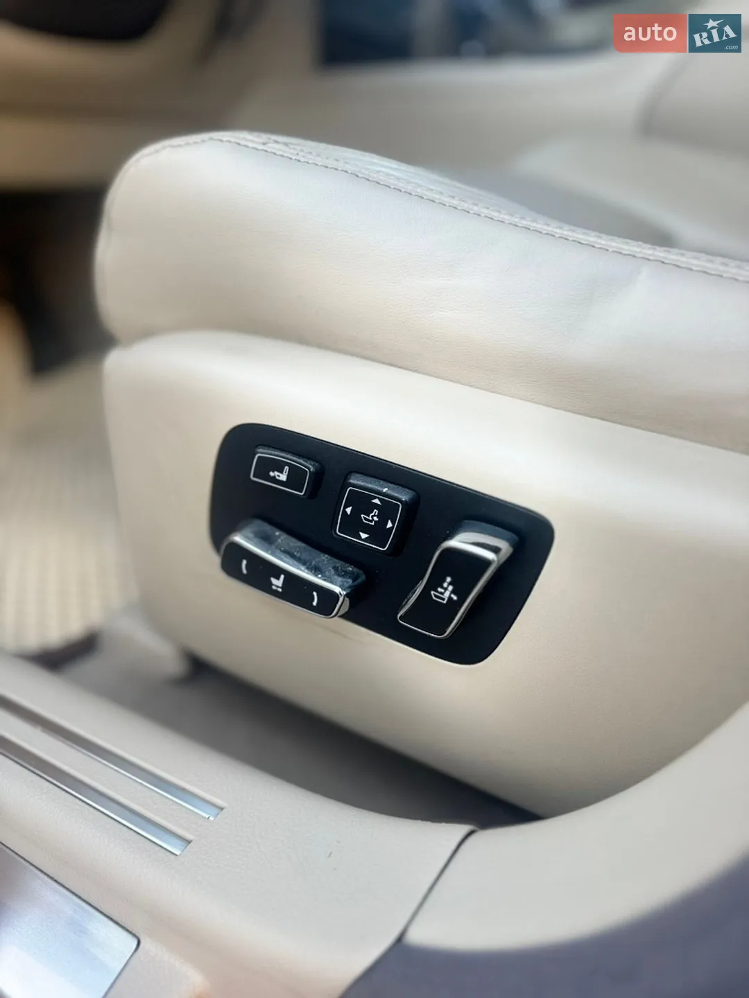 2013 Lexus LS - мініатюра 21