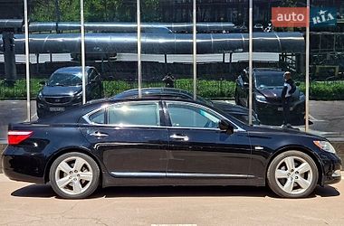 Седан Lexus LS 2007 в Киеве