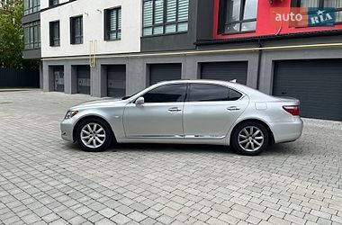 Седан Lexus LS 2007 в Івано-Франківську