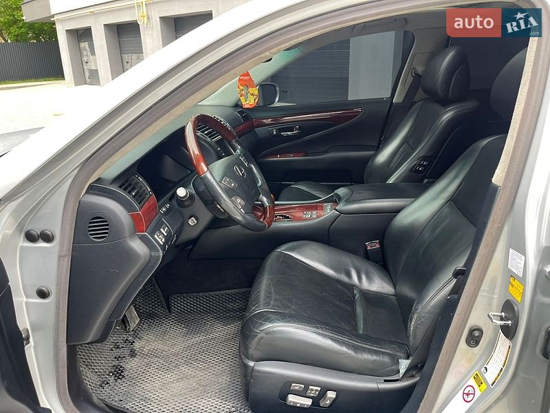 Седан Lexus LS 2007 в Івано-Франківську