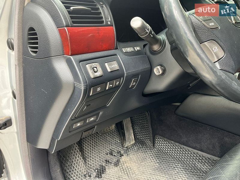 Седан Lexus LS 2007 в Івано-Франківську