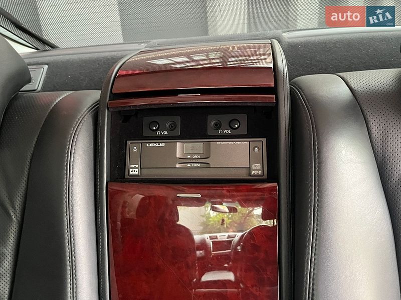 Седан Lexus LS 2007 в Івано-Франківську